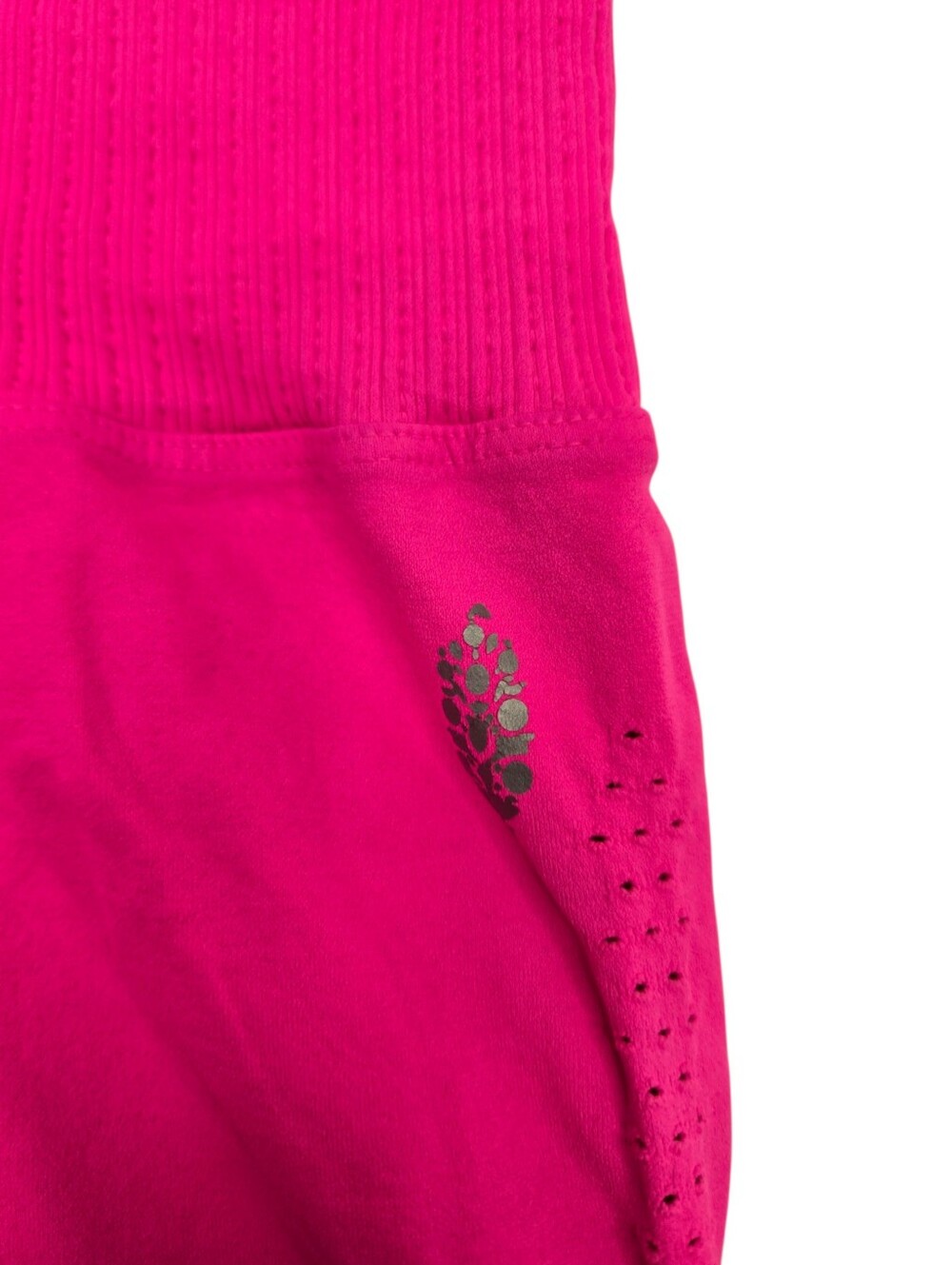 💖 FP Movement Hot Pink Seamless High-Waist Shorts | XS/S | Athleisure Workout - Picture 3 of 5